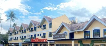 RedDoorz Plus @ Balai Sofia Bed & Breakfast Batangas