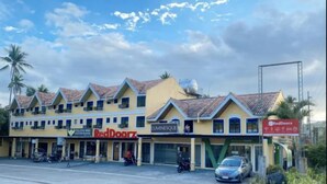 Unclassified image, 3 of 16, button - RedDoorz Plus @ Balai Sofia Bed & Breakfast Batangas (Talisay)
