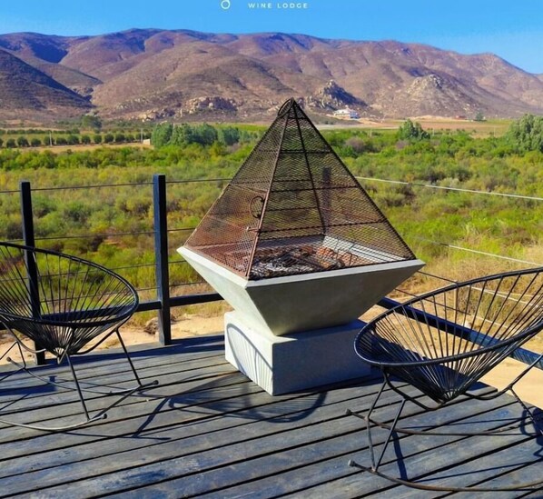 Exterior - Oeno Wine Lodge (Valle de Guadalupe)