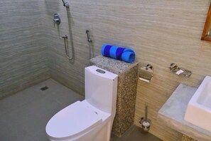 Bathroom - Polhena Grand Resort & Banquet (Matara)