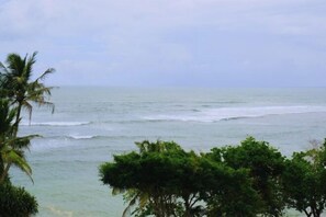 Private beach nearby - Polhena Grand Resort & Banquet (Matara)