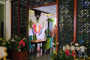 Dining - Polhena Grand Resort & Banquet (Matara)