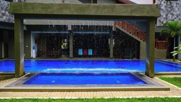 Piscina al aire libre
