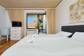 1 chambre, Wi-Fi gratuit, draps fournis