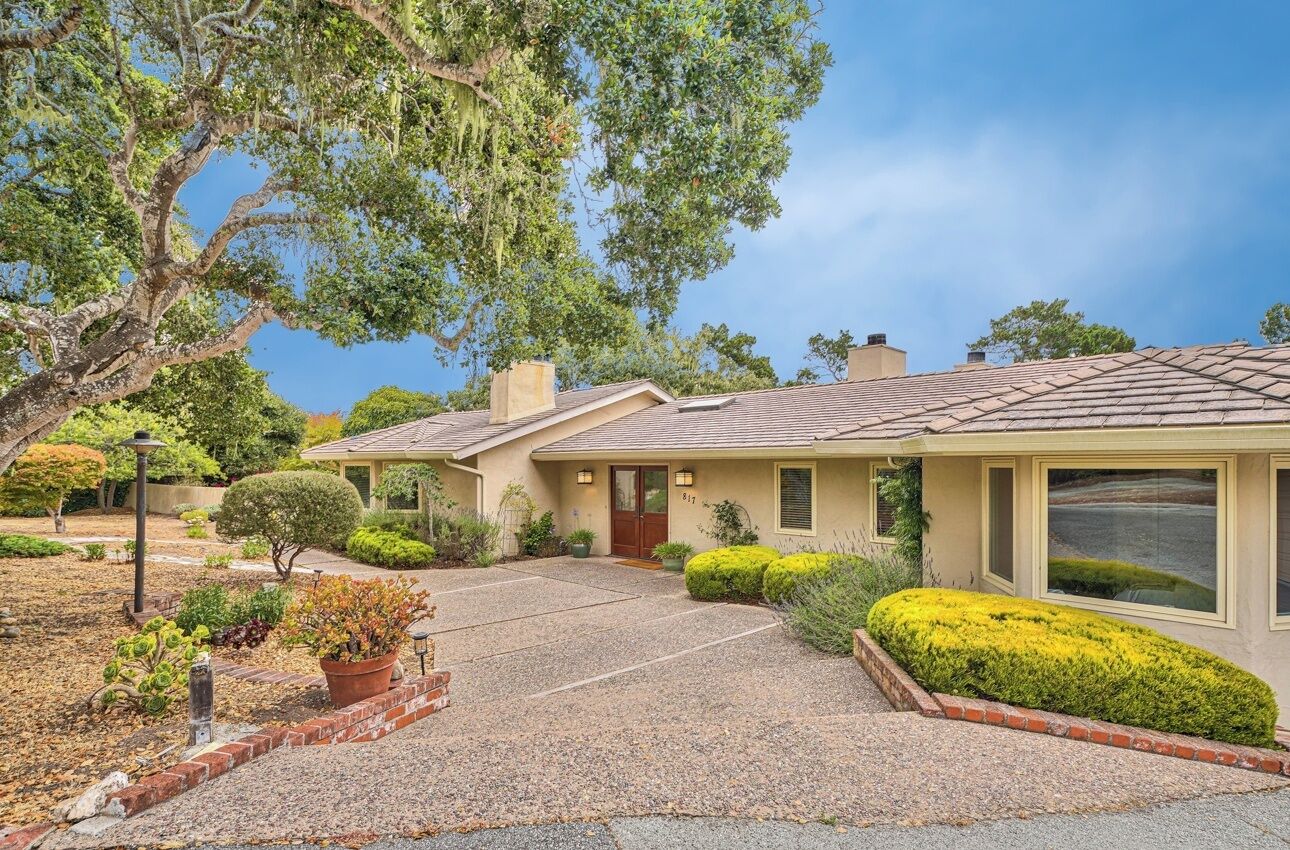 Monterey Oaks hosts elegant, tranquil 3-bedroom getaway in beautiful Monterey.  