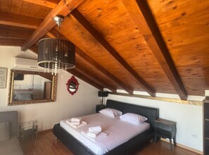 8 chambres, fer et planche à repasser, accès Internet, draps fournis