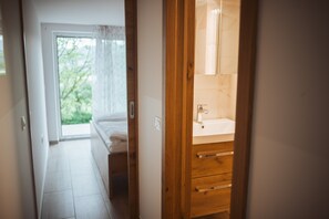 2 camere, accesso a Internet, lenzuola