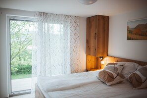 2 habitaciones, acceso a internet y ropa de cama 