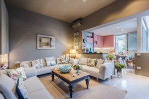 3 bedrooms