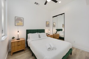 2 bedrooms, iron/ironing board, WiFi, bed sheets