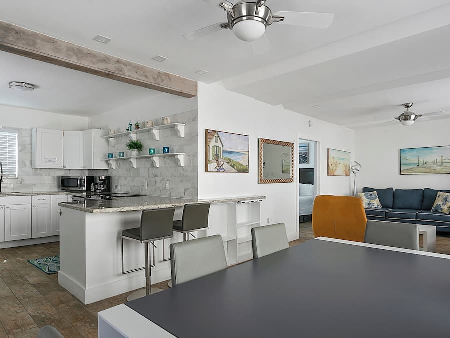 Apartamento Deluxe, vistas parciales al mar | Zona de estar