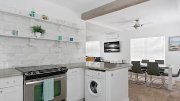 Microwave, oven, stovetop, cookware/dishes/utensils