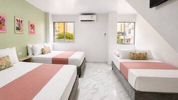 Family Room, Multiple Beds, Non Smoking, Private Bathroom | WiFi (free)