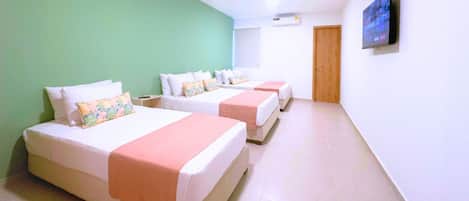 Habitación familiar, varias camas, para no fumadores, baño privado | Wifi gratis