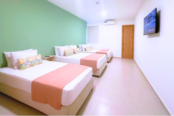 Family Room, Multiple Beds, Non Smoking, Private Bathroom | WiFi (free)