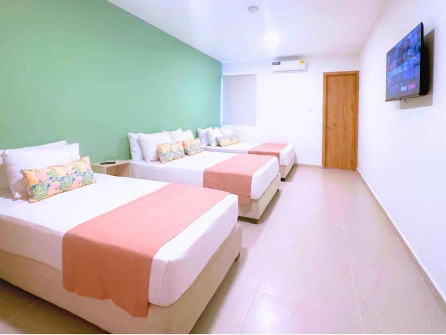 Family Room, Multiple Beds, Non Smoking, Private Bathroom