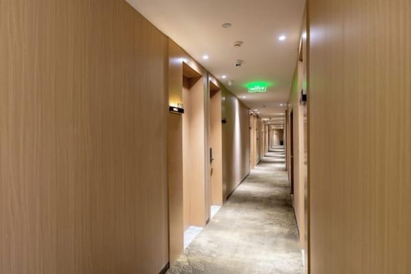 Interior - Super 8 Hotel (Beijing South Railway Station Majiapu subway station store) (Beijing)
