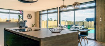 Belle Maison Plain Pied Contemporaine en Ossature Bois à 300 m des Plages