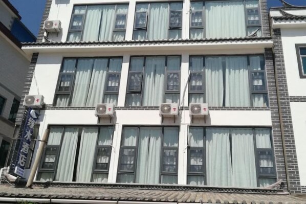 Exterior - Chengjiang Green Water Hotel (Chengjiang)