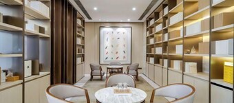 Xincheng Hotel (Xi'an Mingguang Road Bachengmen Subway Station)