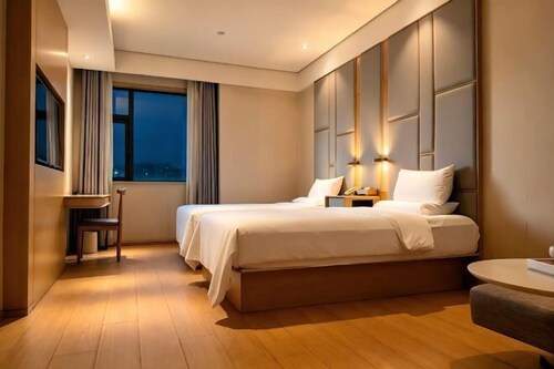 Xincheng Hotel (Xi'an Mingguang Road Bachengmen Subway Station)