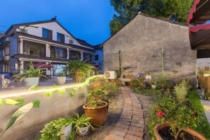 Garden - Zhouzhuang yijingbieyuan hotel (Kunshan)