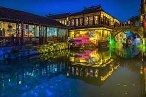Unclassified image, 5 of 33, button - Zhouzhuang yijingbieyuan hotel (Kunshan)