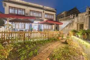 Unclassified image, 5 of 33, button - Zhouzhuang yijingbieyuan hotel (Kunshan)