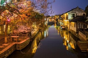 Unclassified image, 2 of 33, button - Zhouzhuang yijingbieyuan hotel (Kunshan)