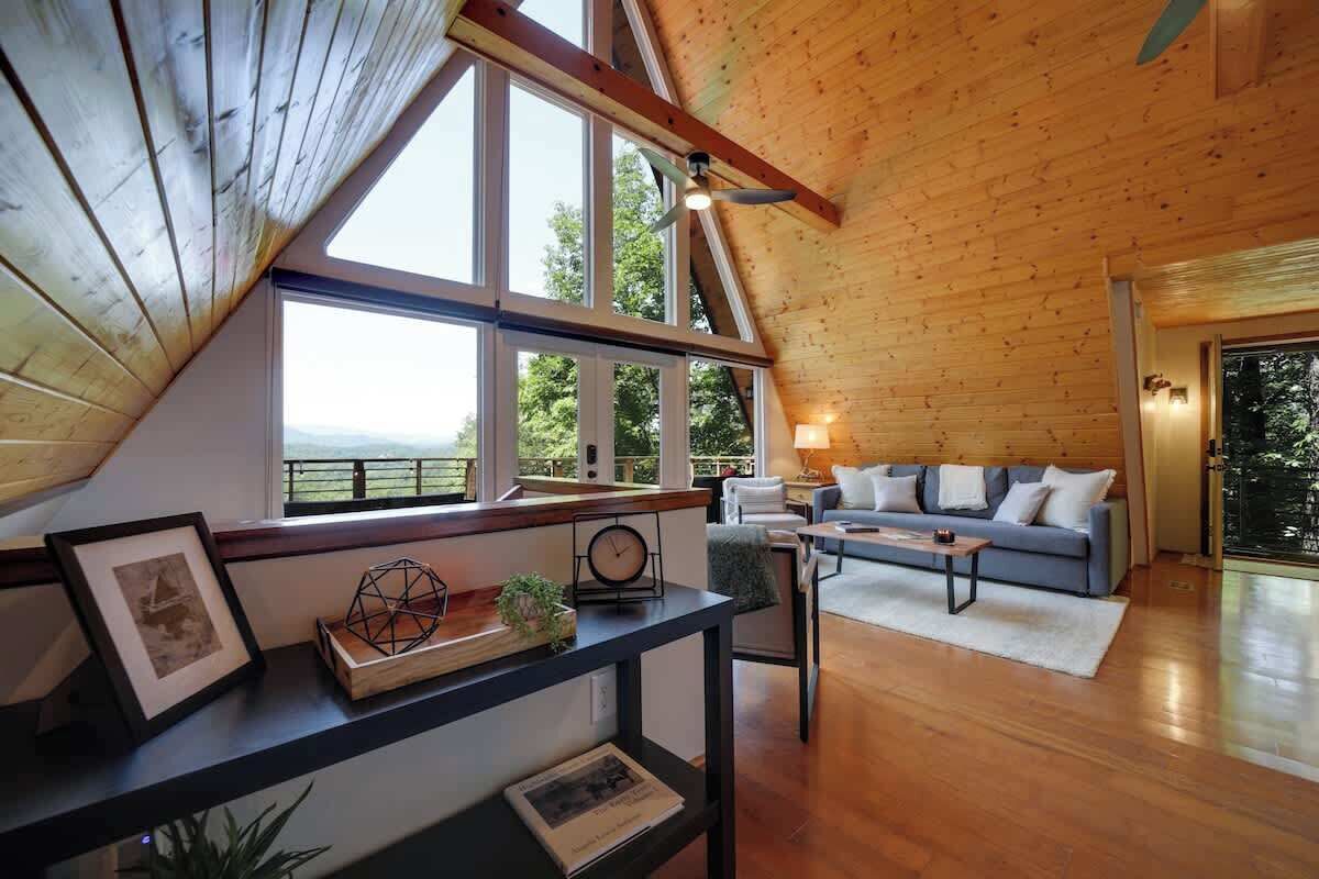Smart TV, fireplace, offices