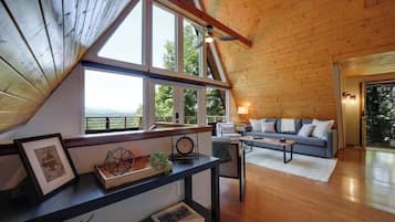 Smart TV, fireplace, offices
