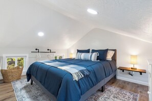 1 habitación, tabla de planchar con plancha, wifi gratis y ropa de cama 