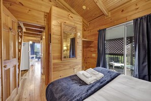 2 chambres, fer et planche à repasser, lit parapluie, Wi-Fi gratuit