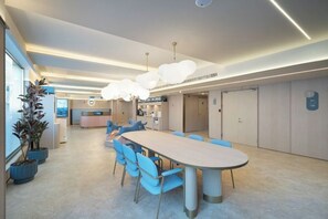 Unclassified image, 4 of 11, button - HanTing Hotel (Shanghai Hongqiao Railway Station Huqingping Highway) (Shanghai)
