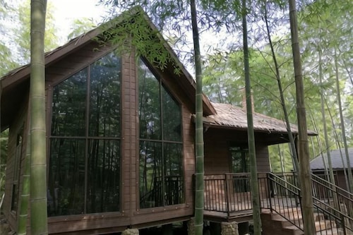 Shikang Shiwai Taoyuan Leisure Tourist Resort