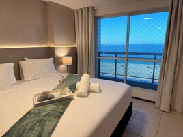 Apartment | 2 bedrooms, in-room safe, free WiFi