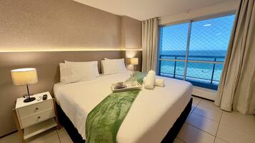 Apartamento luxo | 2 quartos, cofres nos quartos, Wi-Fi de cortesia