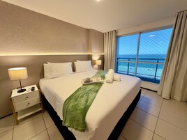 Apartment | 2 bedrooms, in-room safe, free WiFi