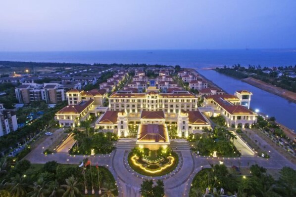Exterior - Redbird Hotel Haikou (Haikou)
