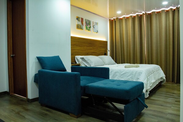 Double Room + Single Sofa Bed | 1 bedroom, minibar, laptop workspace, soundproofing - BOG Living (Bogotá)