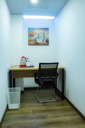 Standard Room | 1 bedroom, minibar, laptop workspace, soundproofing - BOG Living (Bogotá)