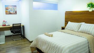 Standard Room | 1 bedroom, minibar, laptop workspace, soundproofing