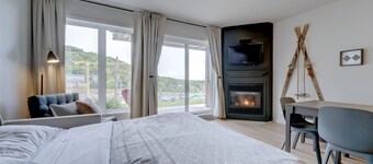 L103-Condo ski in ski out / vélo in vélo out