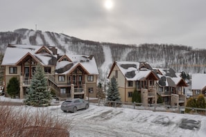 Exterior - E202-Condo ski in ski out / vélo in vélo out (Bromont)
