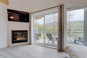 2 bedrooms, iron/ironing board, WiFi, bed sheets - E-302- Condo ski in and/and ski out 2 bedrooms (Bromont)