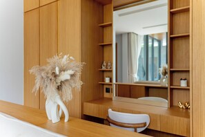 4 bedrooms, in-room safe, individually decorated, individually furnished - Botanica Foresta 4BR Villa by NLA (Thep Krasattri)