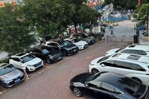 Ubetjent parkering (inkludert)