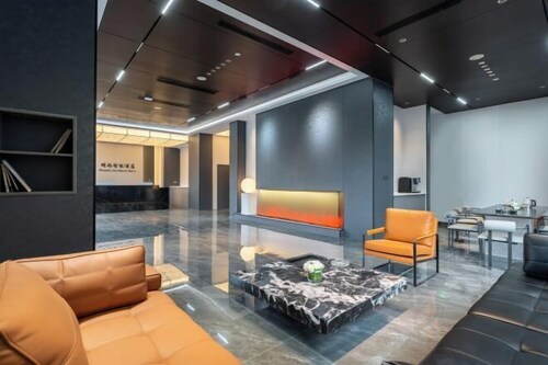 Mingzhu Holiday Hotel