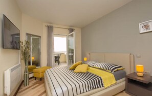 1 habitación, tabla de planchar con plancha, wifi gratis y ropa de cama