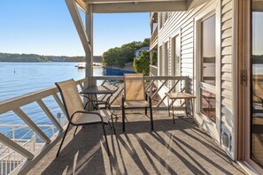 Outdoor dining - Golden Reef! NEW pool! State park views! GR102 (Osage Beach)